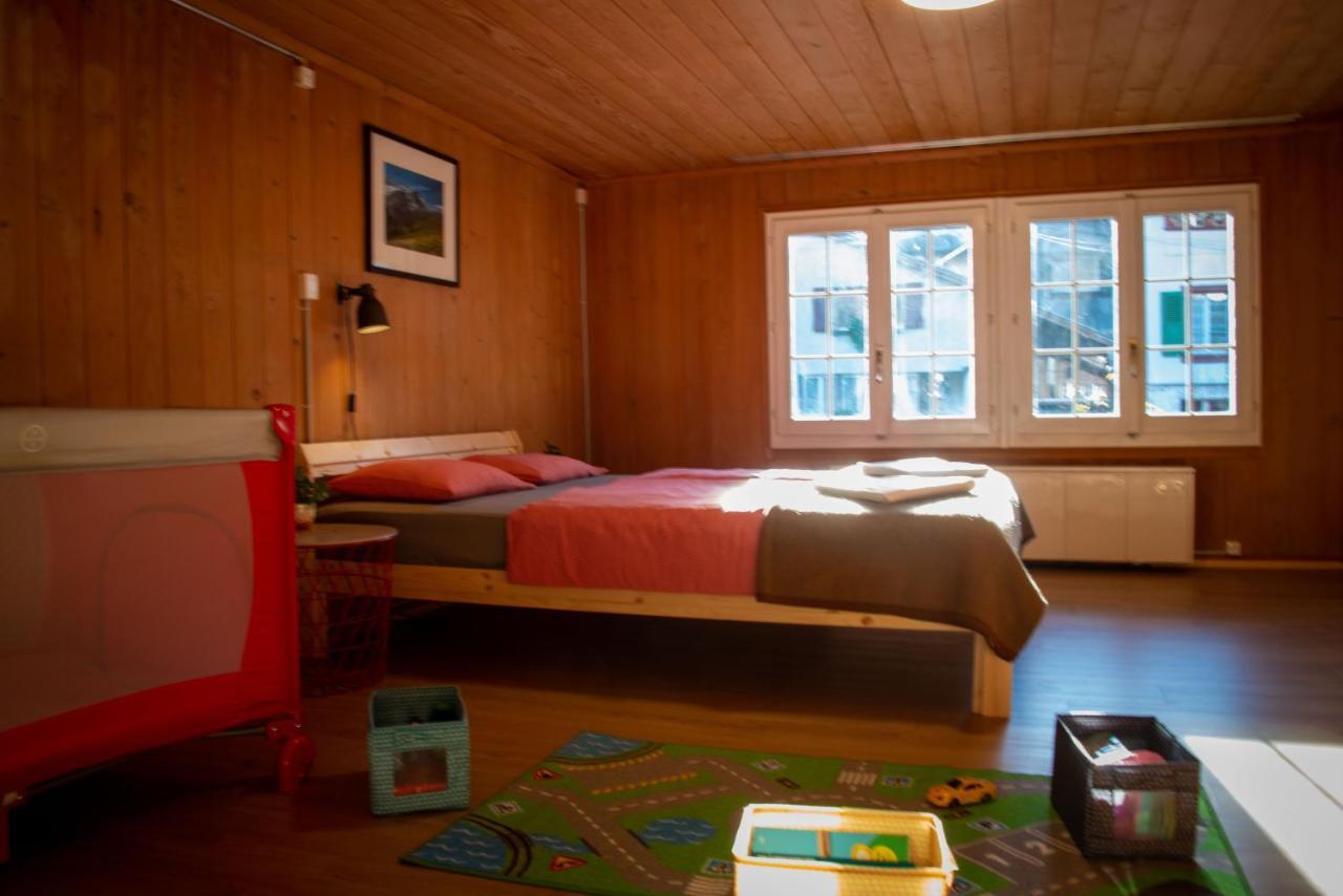 Matten bei Interlaken Uncle Eric'S Chalet מראה חיצוני תמונה
